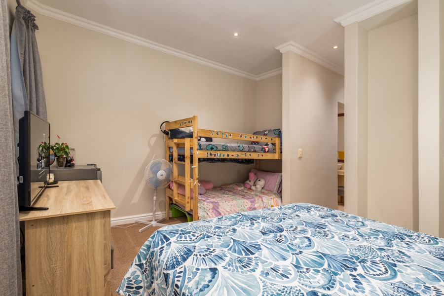 4 Bedroom Property for Sale in Schoongezicht Western Cape